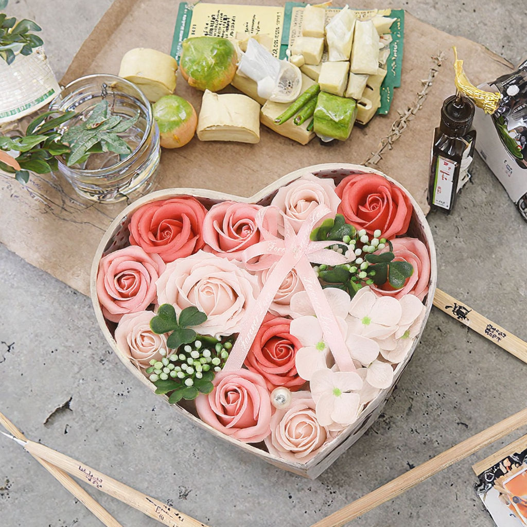 Handmade Artificial Soap Rose Gift Box Set for Mother’s Day and Weddings